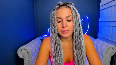 Roxy online show from 09/10/25, 01:27