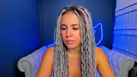 Roxy online show from 10/14/25, 01:17