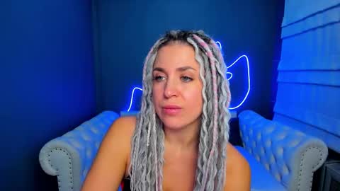 Roxy online show from 11/05/25, 02:00