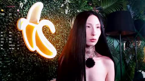 Snapshot of roxy_morrison_x chatting on 05/31/26, 03:47 roxanne online show from 05/31/26, 03:47