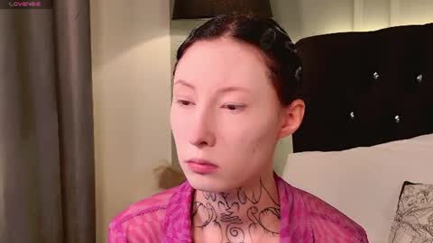 Snapshot of roxy_morrison_x chatting on 07/27/26, 03:46 roxanne online show from 07/27/26, 03:46
