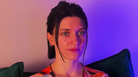 roxy_riot_ online show from 02/01/25, 07:26