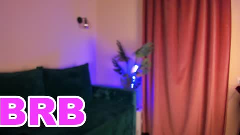 roxy_riot_ online show from 02/02/25, 04:37