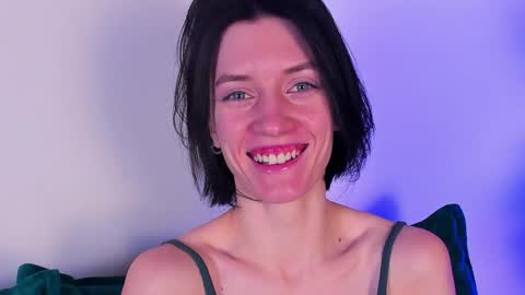 roxy_riot_ online show from 02/08/25, 07:26