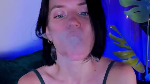 roxy_riot_ online show from 02/10/25, 04:30