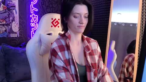 roxy_riot_ online show from 02/21/25, 07:34