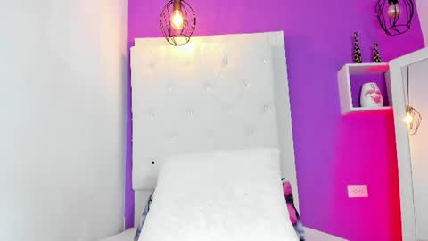 roxy_sexy69 online show from 07/13/26, 01:47