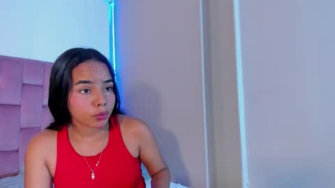 roxy_stone1 online show from 03/18/26, 07:39