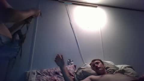 Snapshot of roxybcali chatting on 09/10/25, 12:38 Roxy and Brock online show from 09/10/25, 12:38
