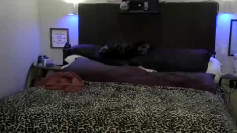 Snapshot of roxydover chatting on 01/07/25, 01:06 Roxy online show from 01/07/25, 01:06