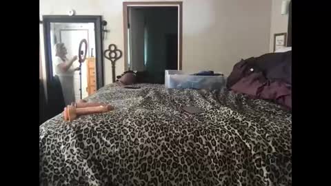 Snapshot of roxydover chatting on 02/11/25, 06:55 Roxy online show from 02/11/25, 06:55