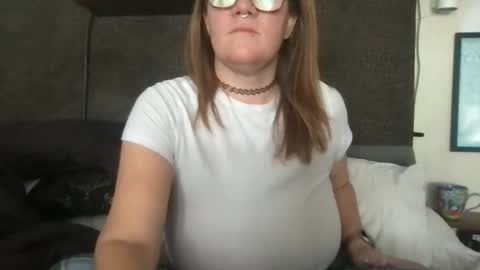 Snapshot of roxydover chatting on 02/14/25, 01:08 Roxy online show from 02/14/25, 01:08