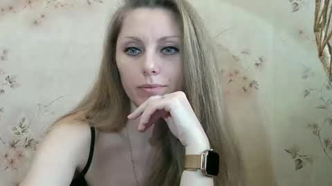 roxyfox18x01 online show from 01/14/26, 10:43