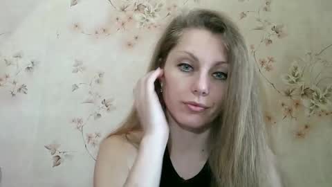 roxyfox18x01 online show from 03/02/26, 06:58