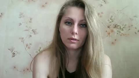 roxyfox18x01 online show from 04/16/26, 08:04