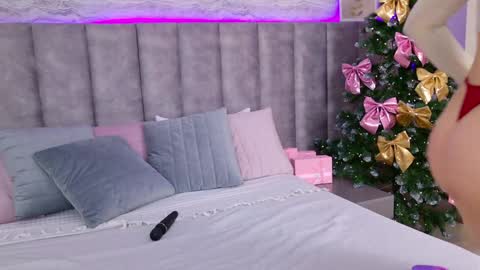 Snapshot of roxylester chatting on 01/12/25, 08:04 Roxy online show from 01/12/25, 08:04