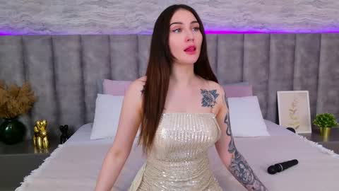 Snapshot of roxylester chatting on 03/08/25, 12:20 Roxy online show from 03/08/25, 12:20