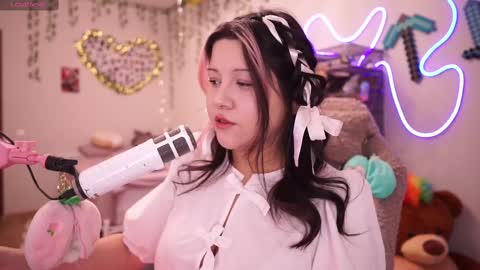 roxysuh online show from 11/17/25, 07:14