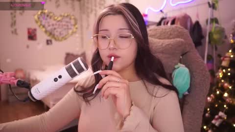 roxysuh online show from 12/18/25, 07:14