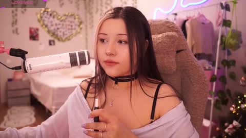 roxysuh online show from 02/09/26, 06:28