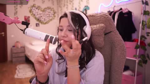 roxysuh online show from 03/08/26, 08:29