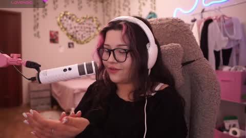 roxysuh online show from 04/11/26, 07:35