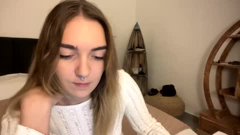 Roxy online show from 04/07/26, 01:33