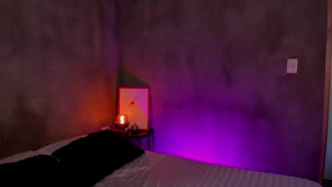 Snapshot of roxyy_x chatting on 07/24/26, 09:24 val online show from 07/24/26, 09:24