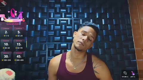 Snapshot of roy_barney chatting on 10/06/25, 08:06 ANTONIO online show from 10/06/25, 08:06