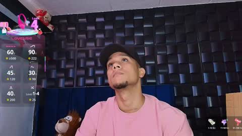 Snapshot of roy_barney chatting on 11/03/25, 07:26 ANTONIO online show from 11/03/25, 07:26