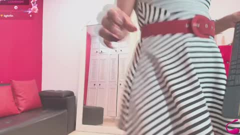 Snapshot of roy_luna chatting on 02/07/25, 01:22 Roy Luna online show from 02/07/25, 01:22