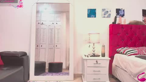 Snapshot of roy_luna chatting on 02/08/25, 01:11 Roy Luna online show from 02/08/25, 01:11