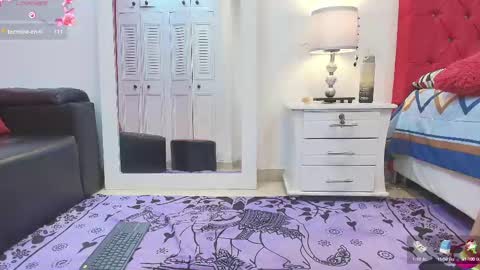 Snapshot of roy_luna chatting on 02/18/25, 04:05 Roy Luna online show from 02/18/25, 04:05