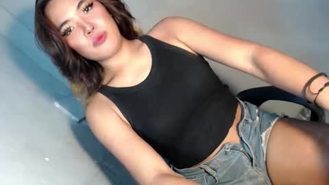 royaltymarcela6969 online show from 10/05/25, 02:21