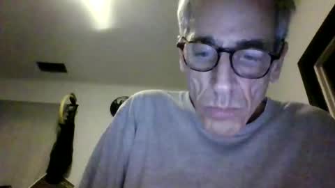 Snapshot of royboy2561 chatting on 06/09/26, 05:52 Roy Murrin online show from 06/09/26, 05:52