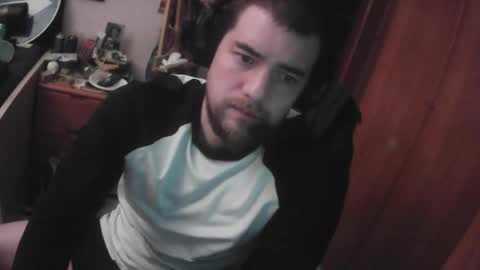 Snapshot of royer04 chatting on 02/02/26, 12:20 royer04 online show from 02/02/26, 12:20