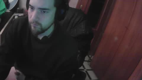 Snapshot of royer04 chatting on 02/04/26, 02:45 royer04 online show from 02/04/26, 02:45