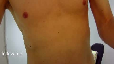 Roy online show from 04/28/26, 02:27