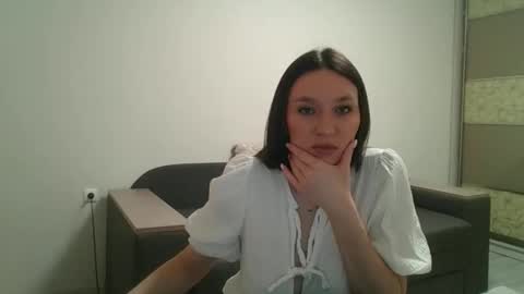 Roza05x online show from 04/28/26, 07:57