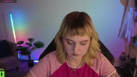 Roziett online show from 04/23/26, 12:29