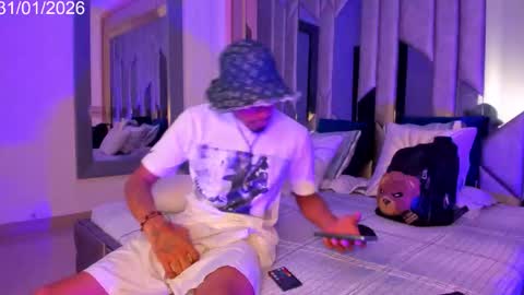 Snapshot of rpoolrboy chatting on 02/01/26, 02:15 POOL online show from 02/01/26, 02:15