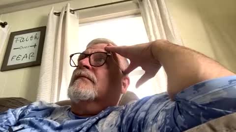 Snapshot of rs006 chatting on 10/09/25, 03:54 rs006 online show from 10/09/25, 03:54