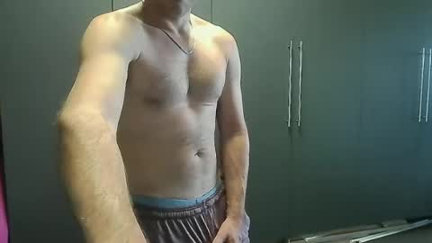 Snapshot of rshaw2891 chatting on 06/24/26, 05:45 rshaw2891 online show from 06/24/26, 05:45