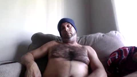 rubbingoneout714 online show from 01/01/25, 10:56