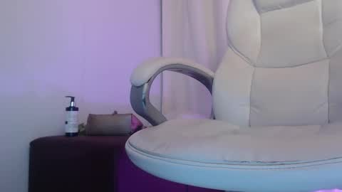 Rubi online show from 11/09/25, 12:42