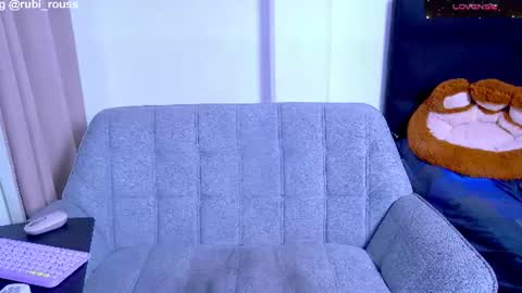 rubi rouss  instagran and X or tw  FAV VIBES11  9 33  101 moan and explode my balls online show from 07/17/26, 10:47