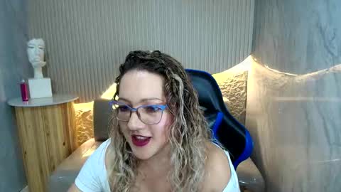 Snapshot of rubia_encantada_r chatting on 02/20/26, 08:20 rubia_encantada_r online show from 02/20/26, 08:20