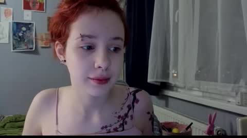 Snapshot of rubireyn chatting on 10/19/25, 05:57 Rubi online show from 10/19/25, 05:57