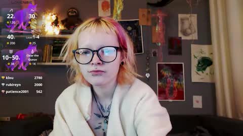 Rubi online show from 12/15/25, 10:03