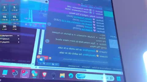 Snapshot of ruby_nights chatting on 05/16/26, 01:35 ruby_nights online show from 05/16/26, 01:35